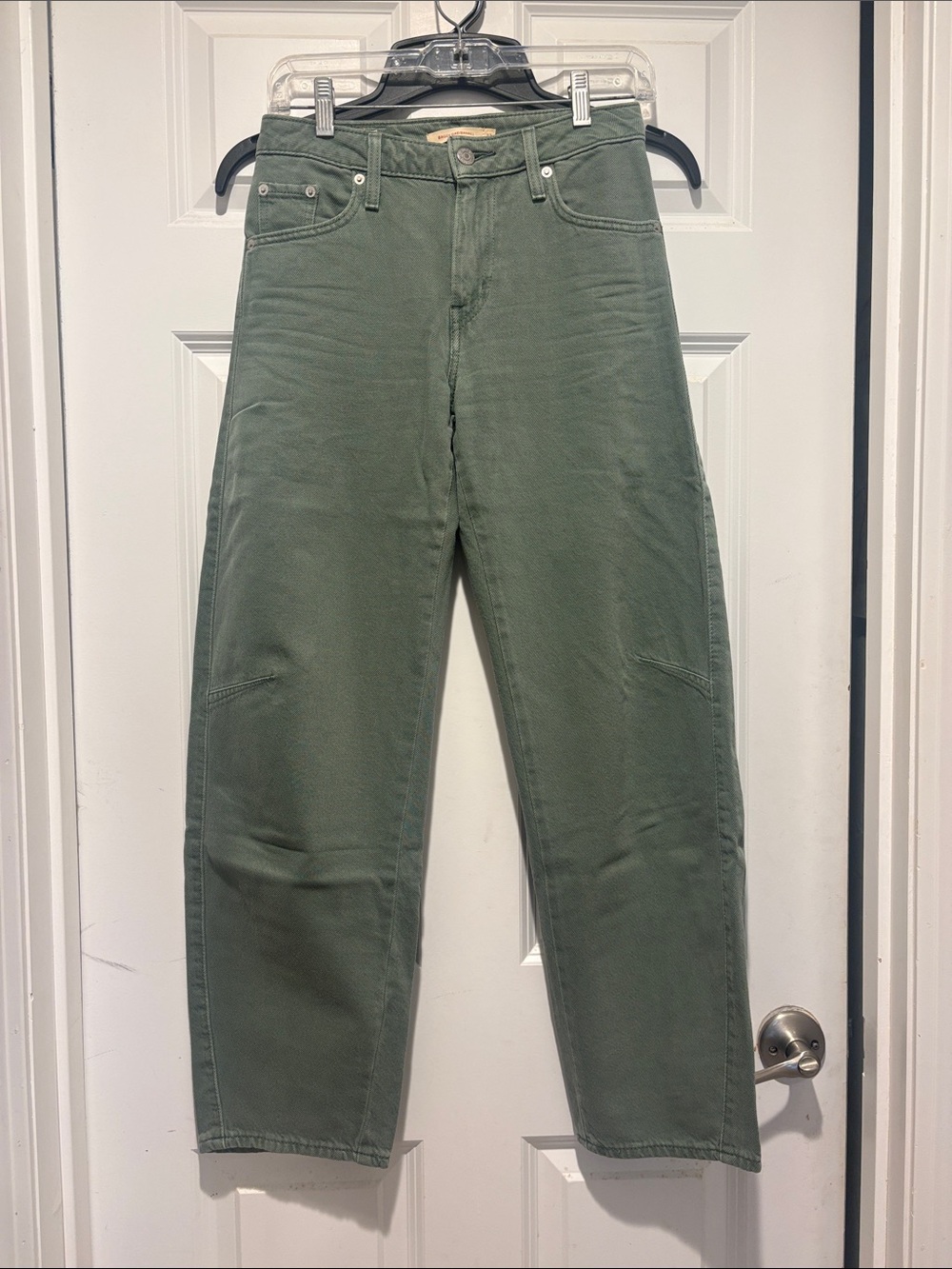 Levi’s Baggy Dad Barrel Jeans